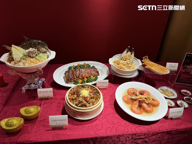 圓山大飯店「馬上團圓‧富貴迎春」年菜。（圖／記者李育道攝影）