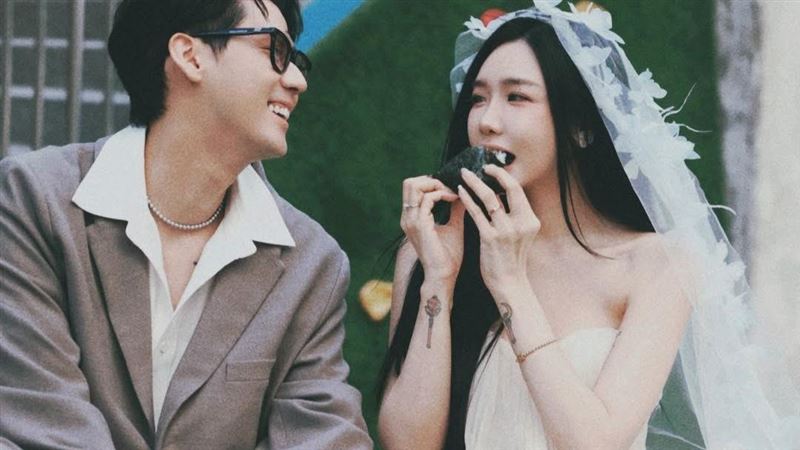 許允樂閃婚李玉璽冒凸肚！一票人瘋猜懷孕