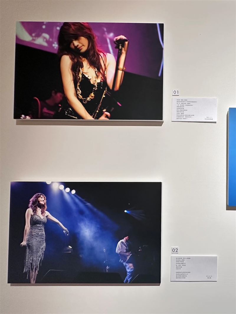 展覽牆上掛著一張張朱俐靜賣力演出的照片，成為粉絲心中最珍視的記憶。（圖／翻攝自朱俐靜Miu女神國際後援會臉書）