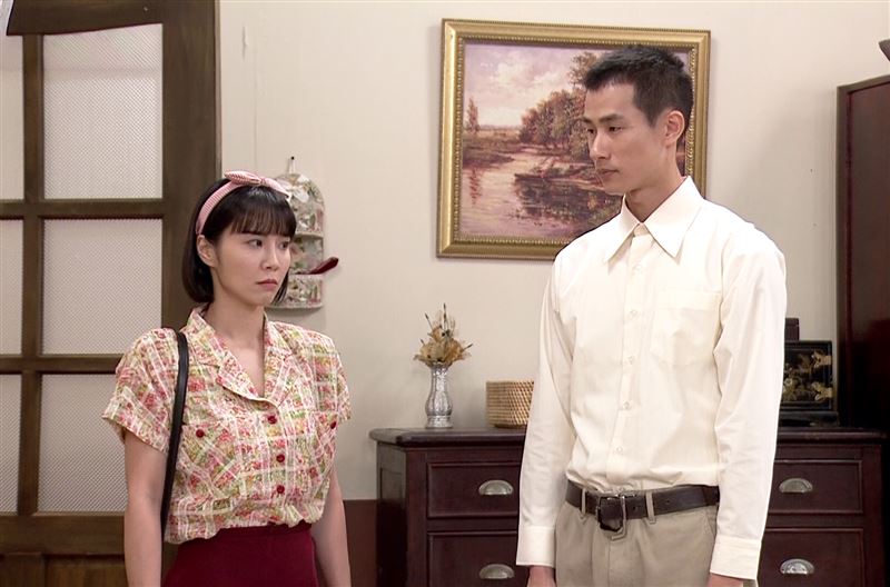 洪淇（左）自曝也曾遇過毫無邊界感的人。（圖／台視提供）