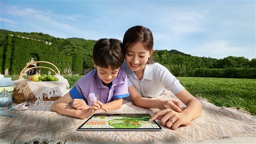 HUAWEI推護眼電紙平板　中華電首度合作Di