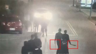 少年ㄟ談判13打1　 19歲男遭砍4刀急送醫