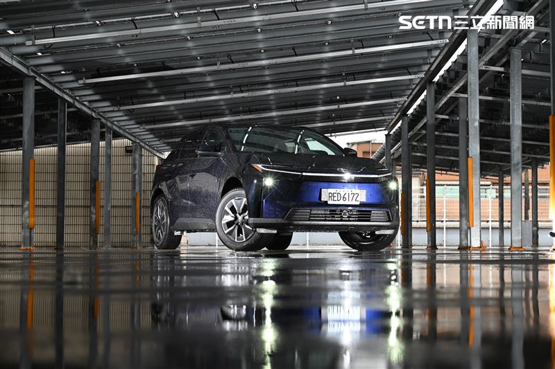 Toyota bZ4X電動休旅車。（記者鍾釗榛攝影）