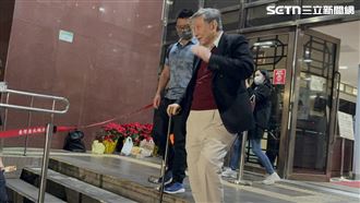 沈慶京嘆害柯文哲！流淚曝骨灰撒台灣海峽