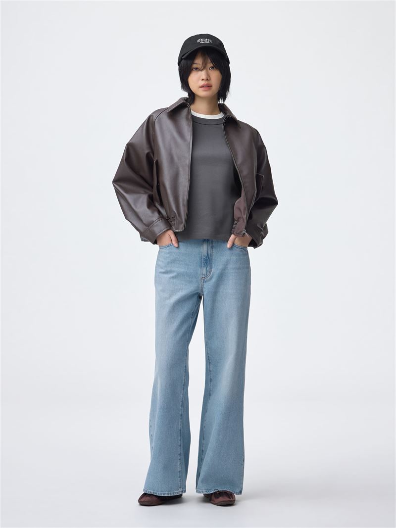 新一代神褲「Baggy Flare Jeans」將直筒的舒適與喇叭的完美修飾一次融合。（圖／品牌業者提供）