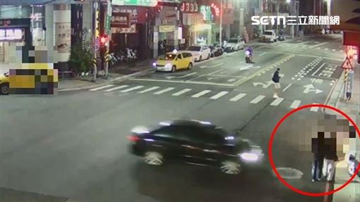 新北毒駕撞路人！轎車導彈式衝撞畫面曝光