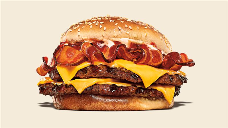 重磅培根雙層牛肉堡套餐只要229元。(圖／漢堡王提供)