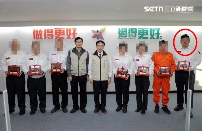 台南消防分隊長洪育仁涉嫌非法吸金詐騙，遭羈押禁見，台南市消防局公告已將洪員停職。（圖／翻攝市府網站）