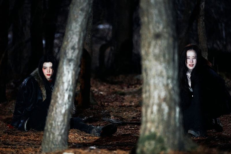 韓韶禧（左）與全鐘瑞（右）為了更好的生活，鋌而走險走上竊盜之路。（圖／采昌國際多媒體提供）