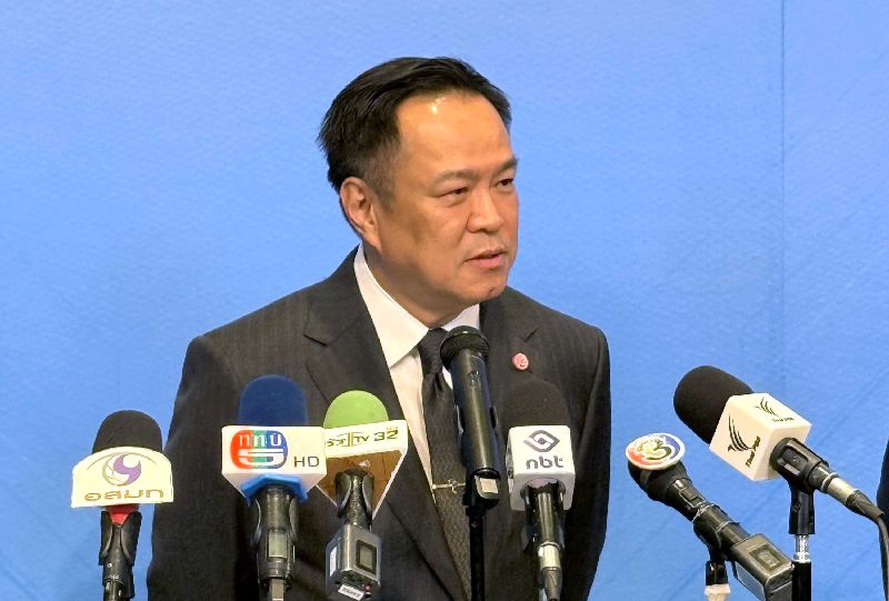 泰國軍方近日出動戰機轟炸柬埔寨邊境多間賭場而引發關注，泰國看守總理阿努廷（Anutin Charnvirakul）表示，泰方並未將柬埔寨邊境的賭場列為轟炸目標，但若相關場所涉及詐騙行動，泰方有必要加以處理。（圖／中央社）