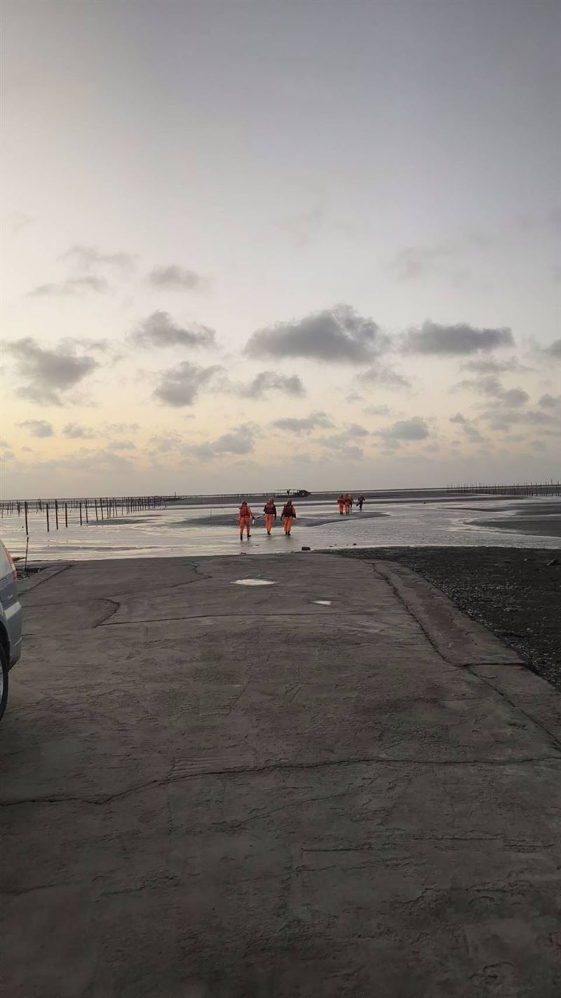 魏姓警務員落水地點位於什股海域,入夜能見度不佳,導致搜救困難。(圖/翻攝畫面)