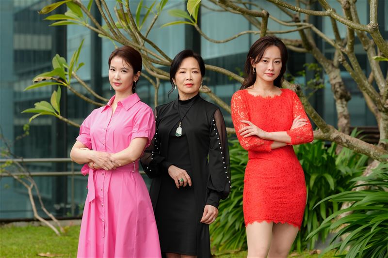 陳小菁、林秀玲、璟宣。(圖/三立)