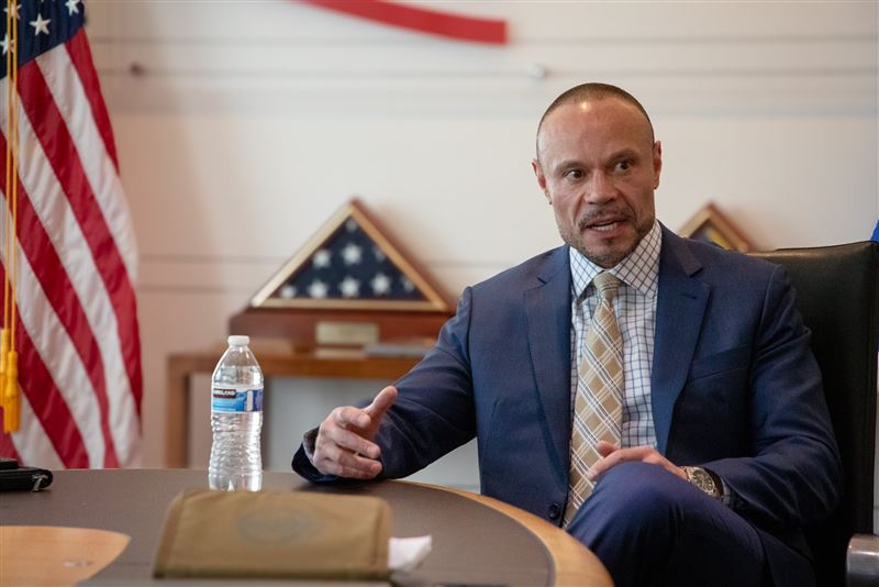 美國聯邦調查局副局長邦吉諾在社群平台宣布,將於下個月辭職。(圖/翻攝自X平台 @FBIDDBongino)