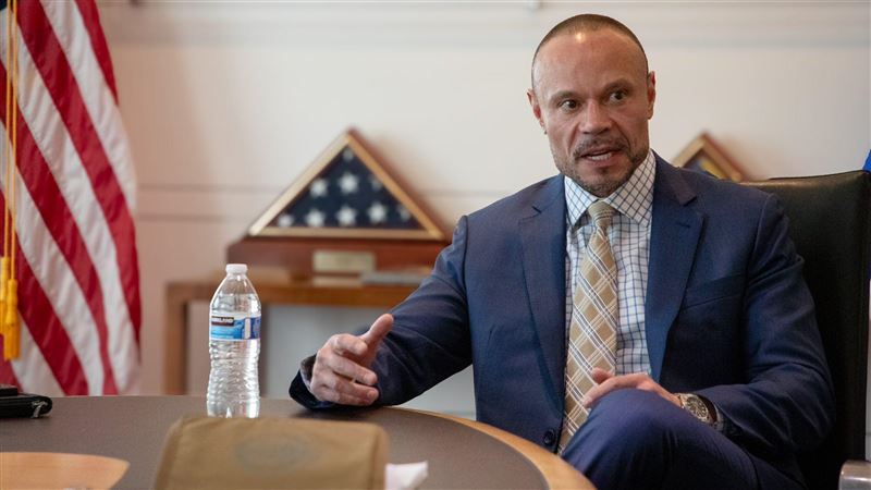 散布陰謀論爭議纏身 FBI副局長邦吉諾請辭