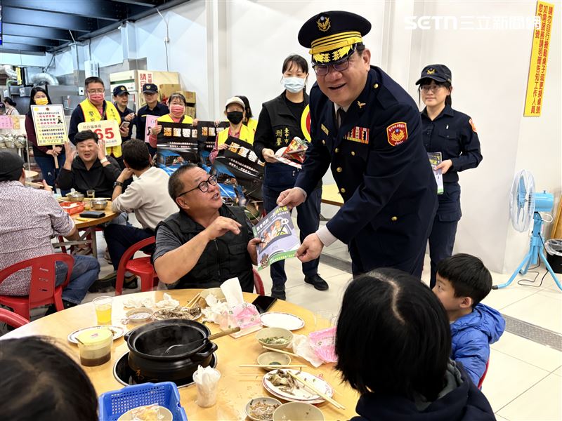 針對時節入冬後的薑母鴨、燒酒雞等進補熱潮,蔡分局長特別強調交通安全教育。(圖/翻攝畫面)