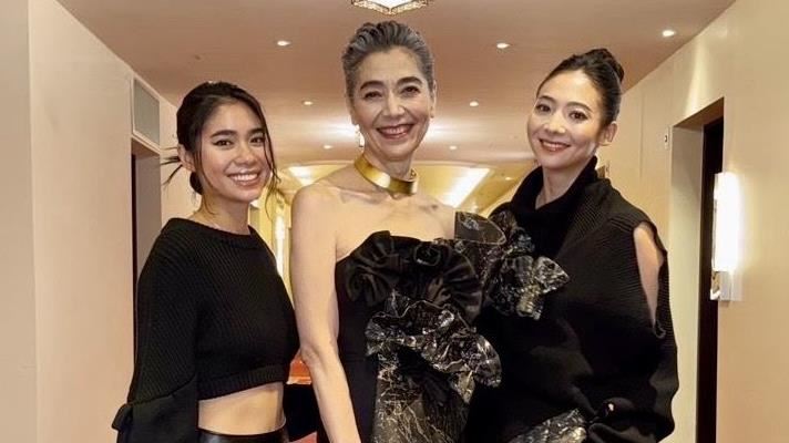 賴佩霞愛女喪夫後首露面!母女共渡難關