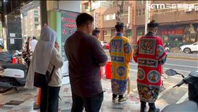 台南,女清潔員,家屬,駕駛,酒駕,招魂,擲筊（圖／記者林昱孜攝影）