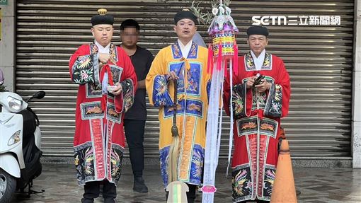 女清潔員冤死「連10擲嘸筊」男友淚滿面