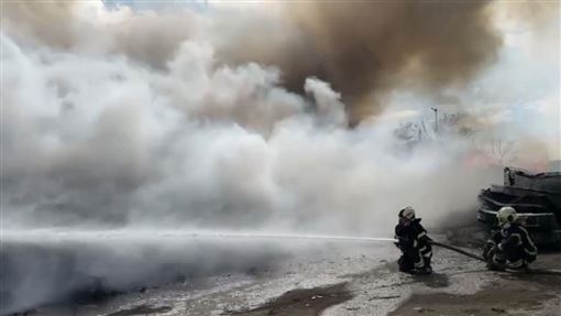 新／桃園八德掩埋場火警　大量濃煙狂竄