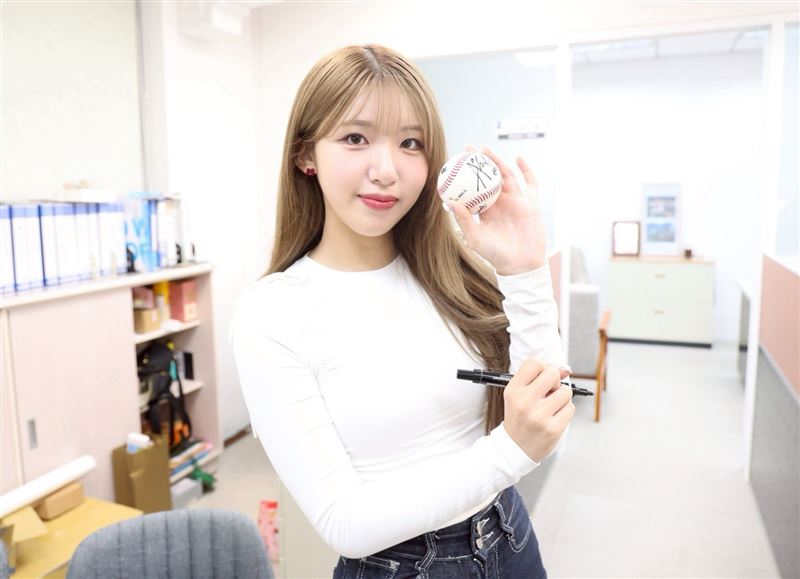 韓籍女神廉世彬到文化大學新聞系分享經驗