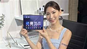 三星三折機、Galaxy Z TriFold（圖／記者王文承攝影）