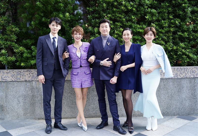 (左起)羅子惟、李沛綾、吳皓昇、潘奕如、王晴。(圖/記者趙于瑩攝影)