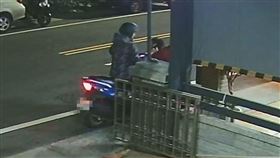 家暴,逆孫,要錢,失智,阿嬤,扯髮,痛毆,彰化,無業,啃老（圖／翻攝自伸港小鎮臉書）