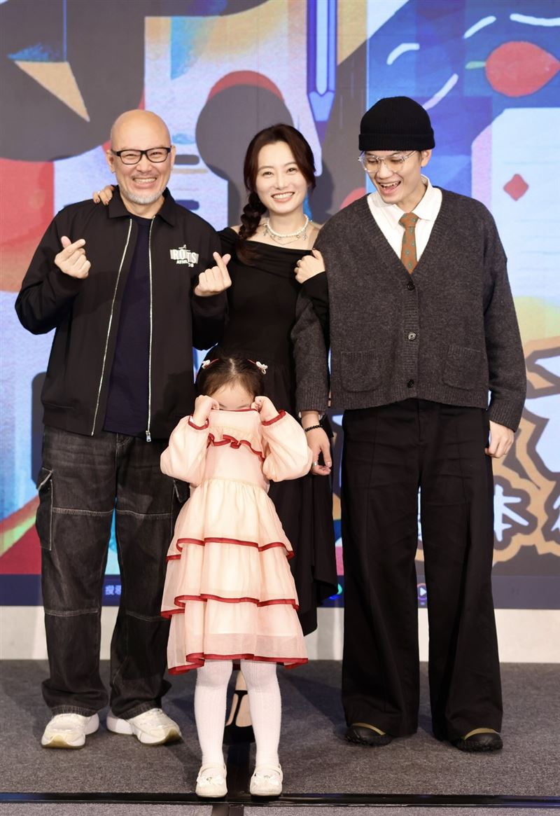 演員劉亮佐、趙小僑在送子鳥透過試管療程迎來女兒「典典寶寶」誕生。(圖/記者鄭孟晃攝影)