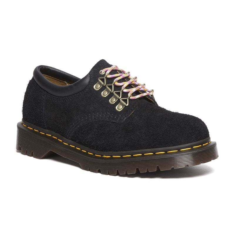 下殺16折!Dr. Martens 8053 Long Napped Black 5孔馬汀靴原價$7,680,特價$1,200。(圖/品牌業者提供)