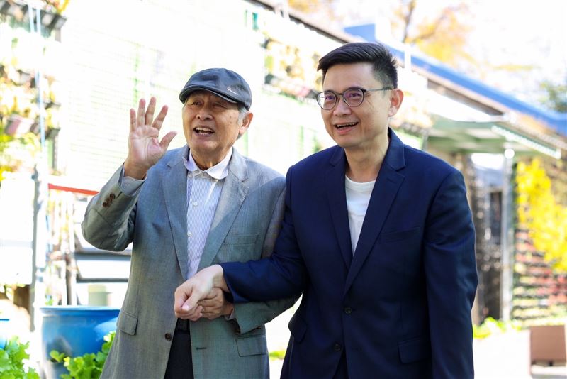 前農委會主委曹啟鴻現身為賴瑞隆站台（圖／賴瑞隆辦公室提供）