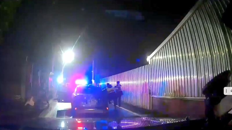 警方攔截圍捕過程。(圖/翻攝畫面)