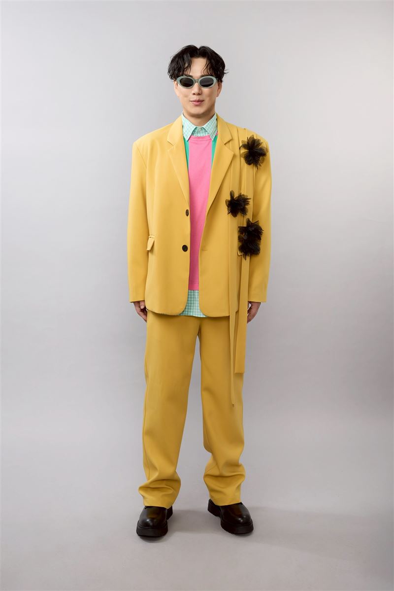 金曲歌王蕭煌奇和新北在地藝人李炳輝、全方位樂團，12月31日將於「閃耀新北1314跨河煙火。（圖／新北市政府提供）