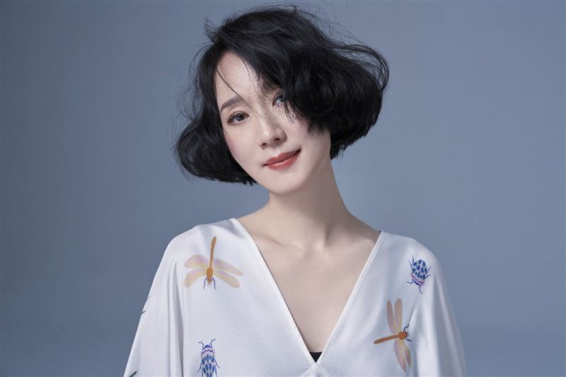 坣娜追思會主視覺照片幕後故事催淚曝光,演唱會總製作人好友張曼芸:照片優雅有靈性,留下最美麗的坣娜(圖/張曼芸提供)