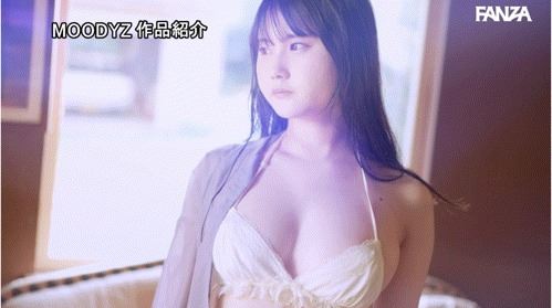 一劍浣春秋大讚望月圓,H罩杯又圓又挺,是教科書等級的身材。(圖/翻攝自X)