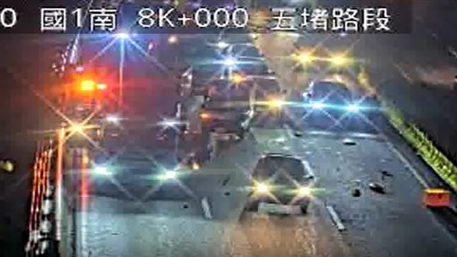 新／國道嚴重事故！客運卡路邊…回堵7km