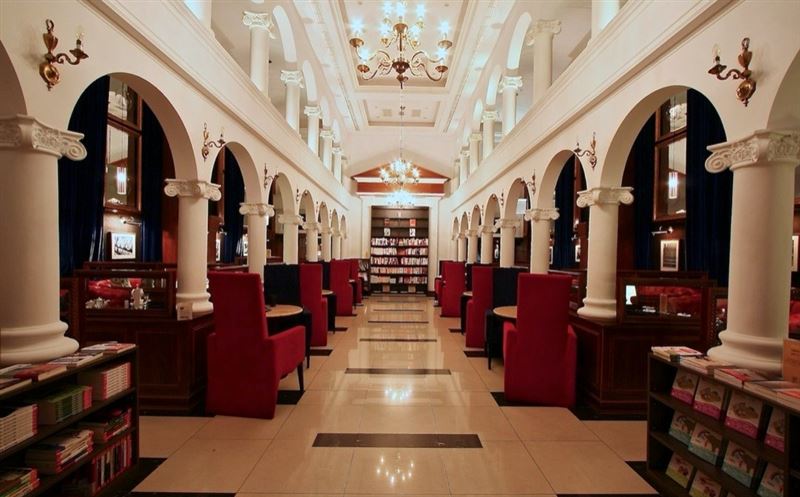 Moooon River創辦人 Eric Y.說明，因為股東異動，Moooon River即將於「1月底告一段落」。（圖／翻攝自Moooon River Cafe &amp; Books臉書）