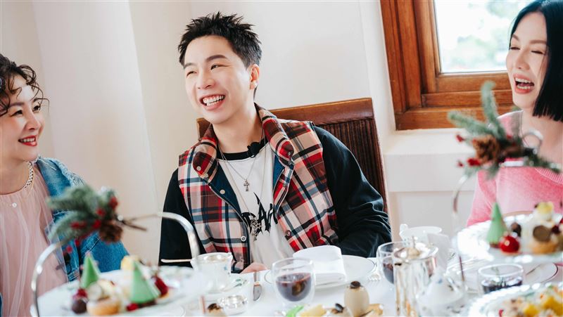 爆秘戀啦啦隊女神 派翠克招了真實關係