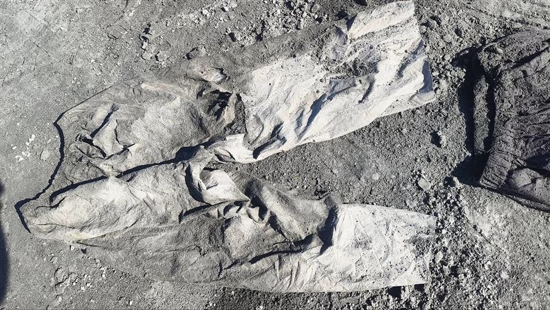 花蓮馬太鞍堰塞湖爆發洪災，失聯者家屬仍不放棄希望。（圖／翻攝畫面）