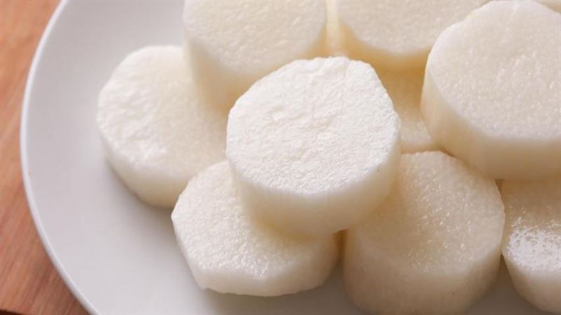 基因醫師張家銘指出,秋葵、山藥、木耳、海帶、昆布富含可溶性膳食纖維,有助於穩血糖、增飽足、降低脂肪肝。(示意圖/PIXABAY)