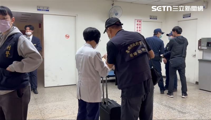 檢方19日上午進行相驗。（圖／記者林昱孜攝影）