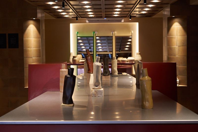 丁春誠首度舉辦個展，以陶作為主要創作媒介（圖／TIN TIN STUDIO提供）