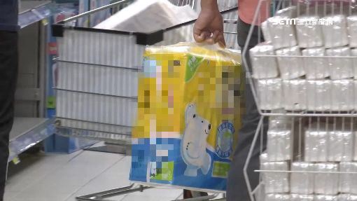 一名網友抱怨，聖誕交換禮物竟抽到70包衛生紙，引發熱議。（示意圖／資料照）