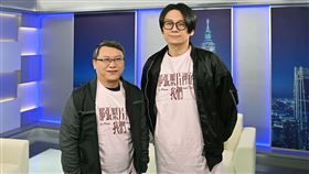 左起湯昇榮、鄭乃方首度合作執導《那張照片裡的我們》。(圖／台視提供)
