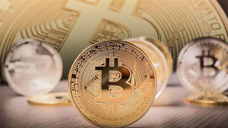 虛擬資產監管進入深水區！反洗錢協會年度論壇聚焦2027年專法挑戰。專家指出，法遵職能已從單純合規轉型為風險控管樞紐，與銀行建立「絕對透明」的信任關係更是金流暢通關鍵。面對產業升級，具備資安、財務思維的跨域法遵人才將成市場搶手貨，更是企業接軌國際與落實治理的核心競爭力。（示意圖／PIXABAY）