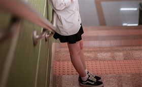 女學生，校園，男老師，騷擾（示意圖／PIXABAY）