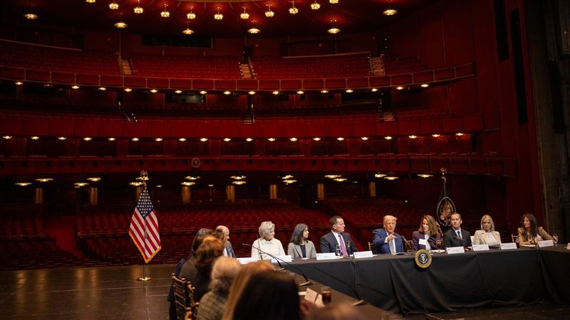 藝術中心改名川普!甘迺迪家族怒抗議