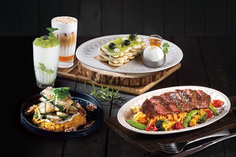 12月20日至12月24日為期五天，只要「兩人同行並點兩份主餐」，即可免費獲得一份兼具視覺與味覺的期間限定甜點「麝香葡萄粉撲鬆餅」。（圖／品牌業者提供）