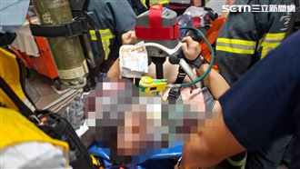 惡徒北車狂丟4煙霧彈　乘客制止遭砍命危