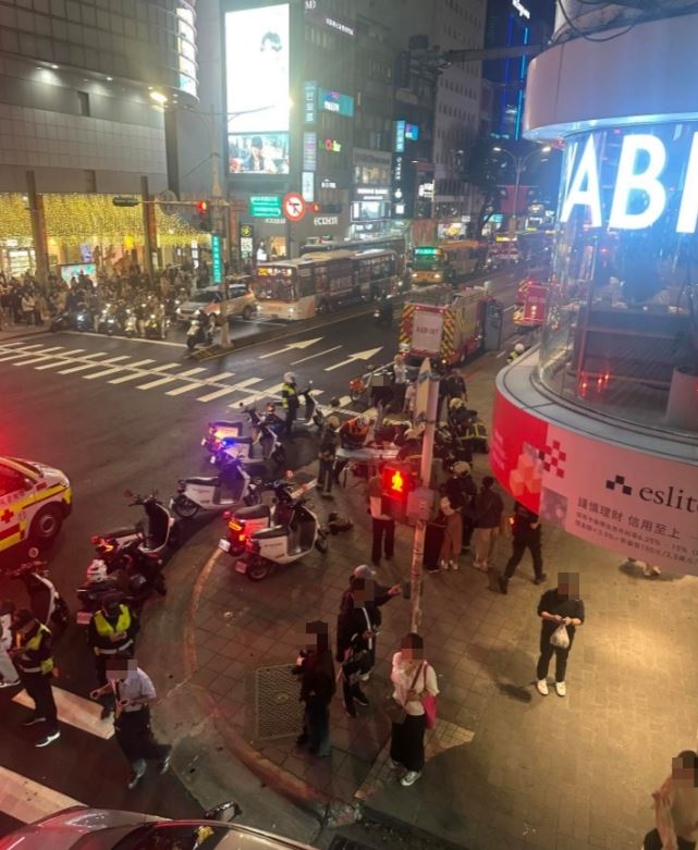 北捷發生煙霧彈砍人事件後，嫌犯疑似逃往中山站隨機砍人。（圖／翻攝自Threads）