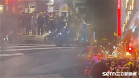 （可用）台北捷運M7、中山站隨機砍人／翻攝畫面